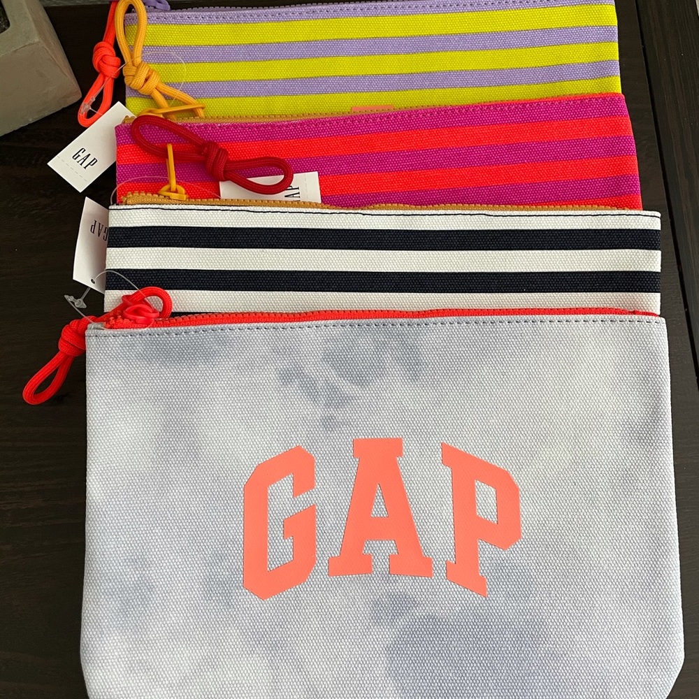 Gap Canvas Pouch Summer Bundle